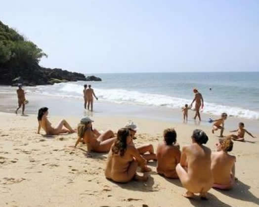La playa de Zipolite, ubicada en el estado de Oaxaca y única que tolera el nudismo en México, recibirá la sexta edición del Encuentro Latinoamericano...