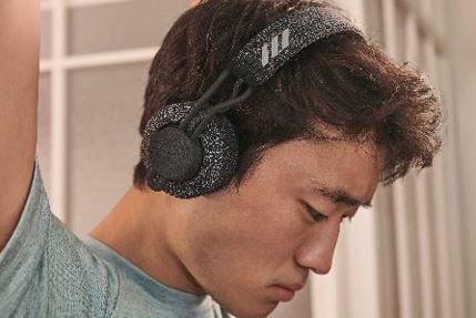 adidas y Zound Industries han lanzado los innovadores audífonos adidas Sport, una colección que combina lo último en tecnología de audio con la reputa...