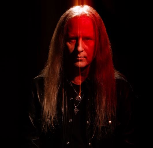 Jerry Cantrell anuncia nuevo álbum I want blood